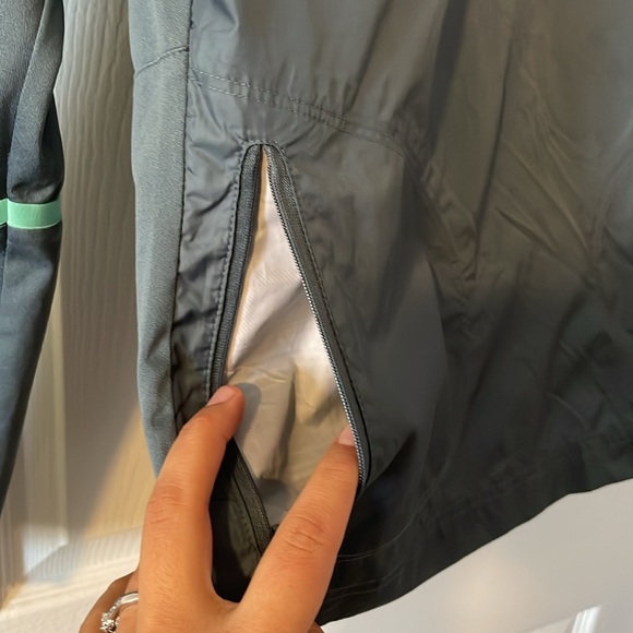 Blue with green stripes Nike Fleece - Picture 3 of 7